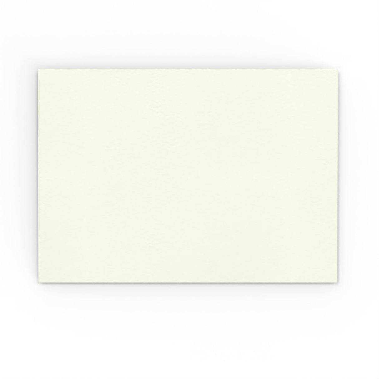 Enveloppes en papier blanc lait martelé