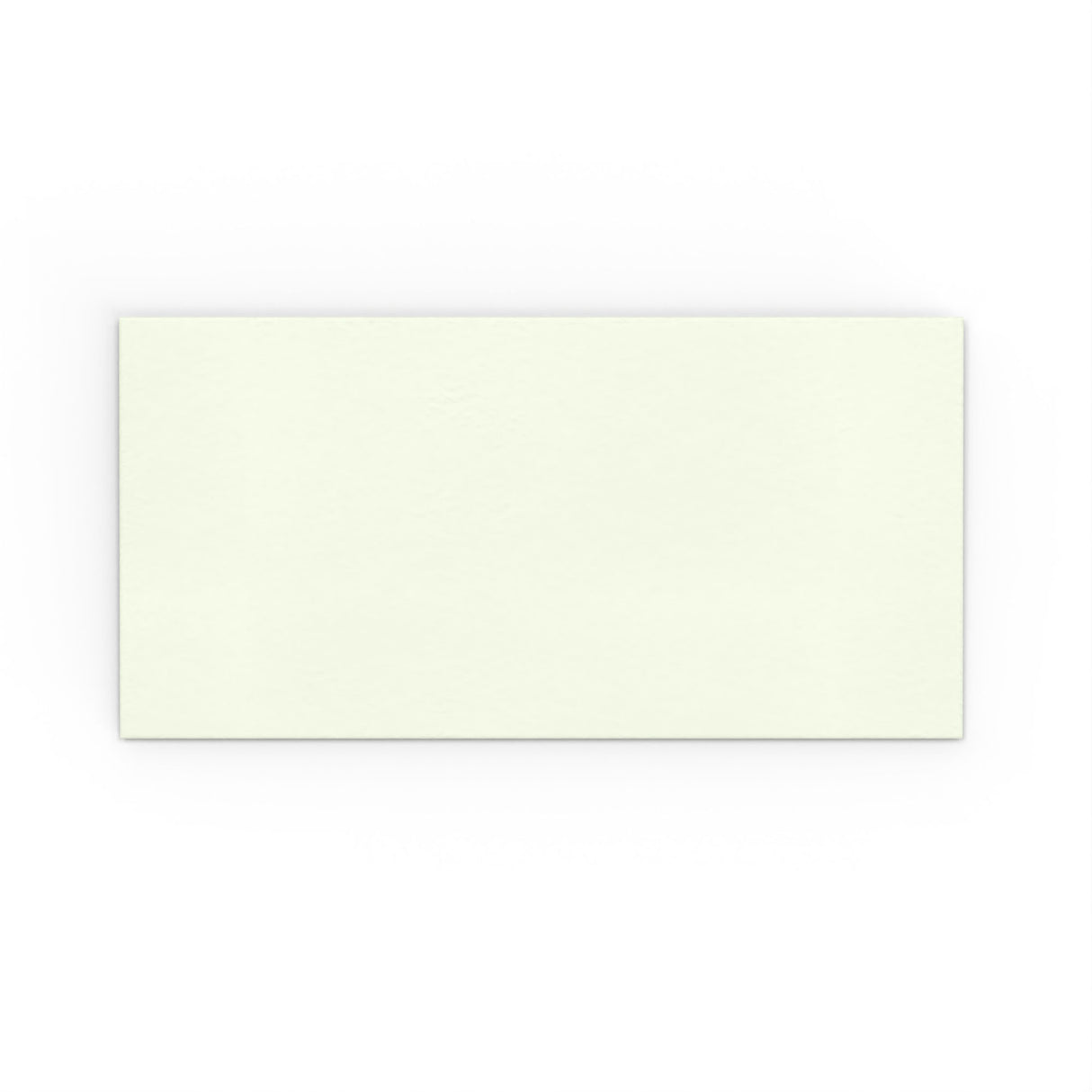 Enveloppes en papier blanc lait martelé