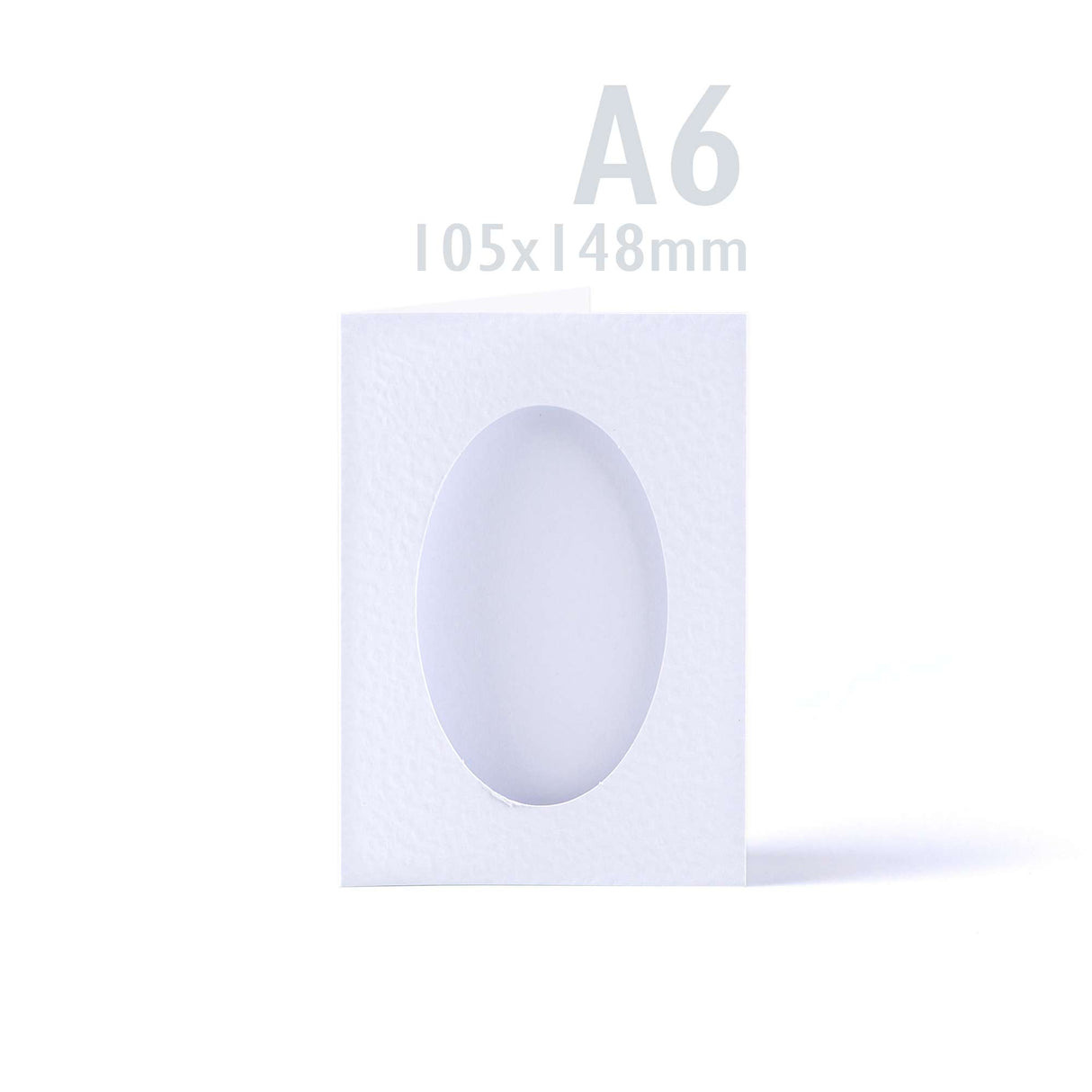 Cartes blanches à texture martelée, pliées en trois avec ouverture ovale – lot