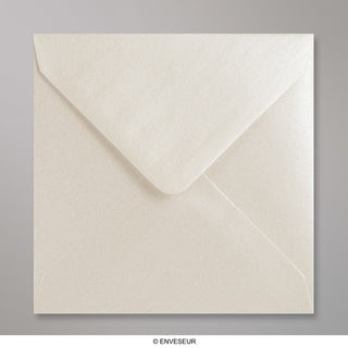 Enveloppe huître brillante 130x130 mm