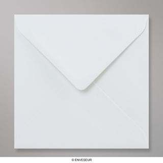 Enveloppes blanches recyclé
